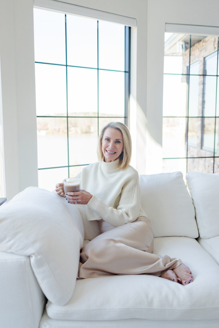 Mandi Scovern Branding 2025 Katelyn Shelley Photography 5 2048 768x1152